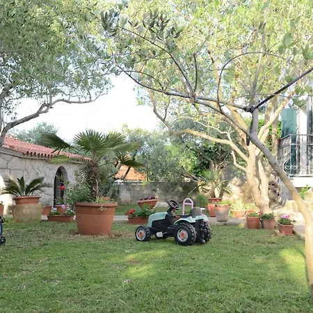 Seaside House Arbanija, Ciovo - 11738 Σπίτι διακοπών Τρογκίρ