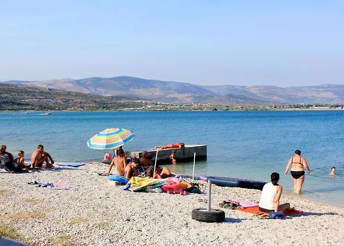 Seaside House Arbanija, Ciovo - 11738 度假居