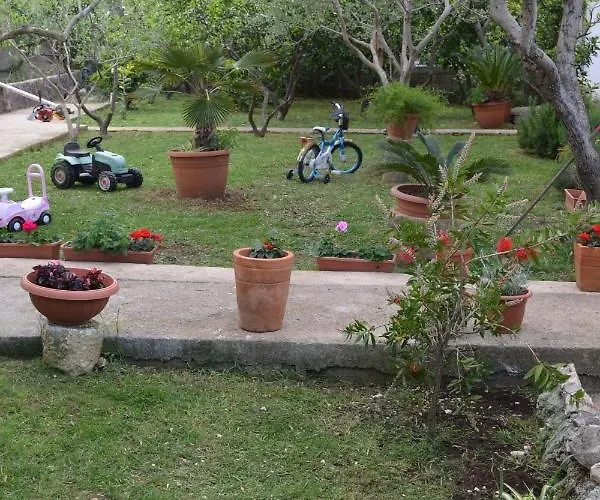 Seaside House Arbanija, Ciovo - 11738 * 特罗吉尔