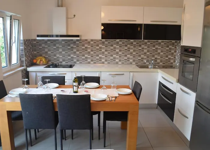 Seaside House Arbanija, Ciovo - 11738 度假居