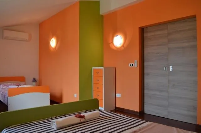 度假居 Seaside House Arbanija, Ciovo - 11738 特罗吉尔