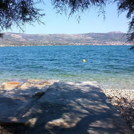 Casa de Férias Seaside House Arbanija, Ciovo - 11738 Trogir