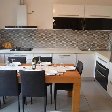 Seaside House Arbanija, Ciovo - 11738 Casa de Férias